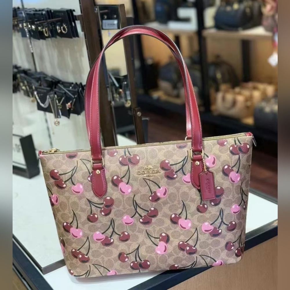 NWT Coach Gallery Tote Bag In Signature Canvas With Cherry Print